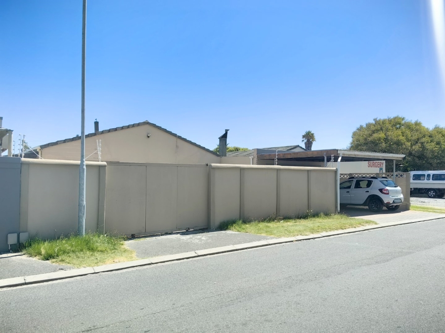 4 Bedroom Property for Sale in Richwood Western Cape